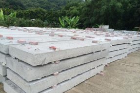 鋼筋混凝土蓋板模具澆筑水泥蓋板時(shí)應(yīng)使用哪種級(jí)別的鋼筋？